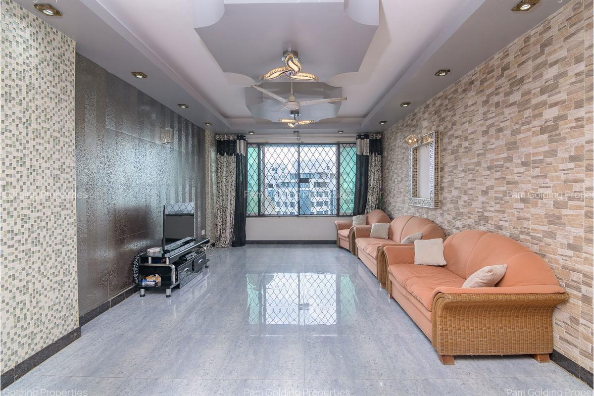 3 Bed Apartment with En Suite in Kizingo - 1