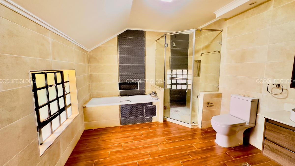 4 Bed Villa with En Suite at New Kitisuru - 17