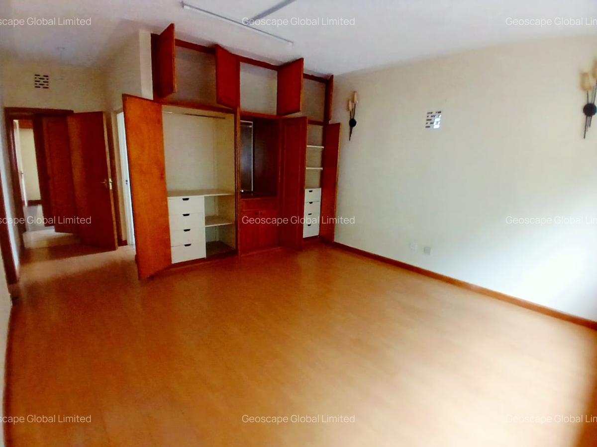 Commercial Property with Parking in Westlands Area - 6