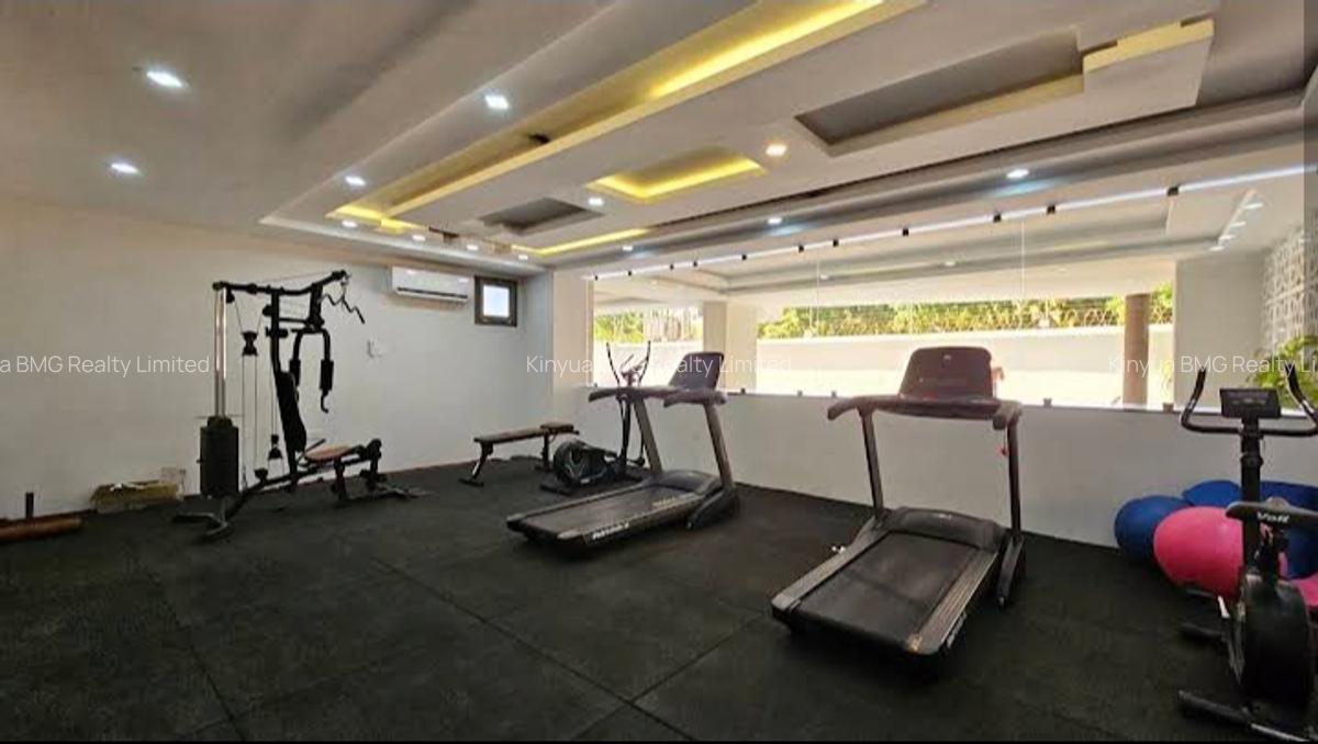 2 Bed Apartment with En Suite in Nyali Area - 9