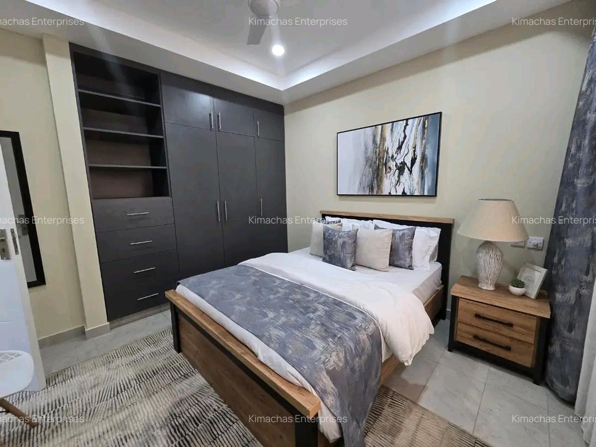 1 Bed Apartment with En Suite at Off Links Road - 13