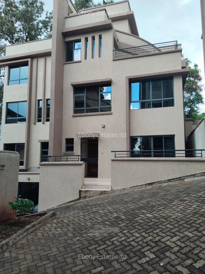 5 Bed Townhouse with En Suite in Lavington - 19
