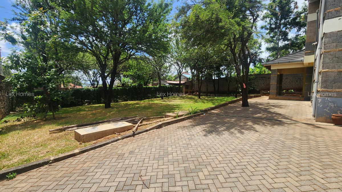 4 Bed House with En Suite at Rimpa - 2