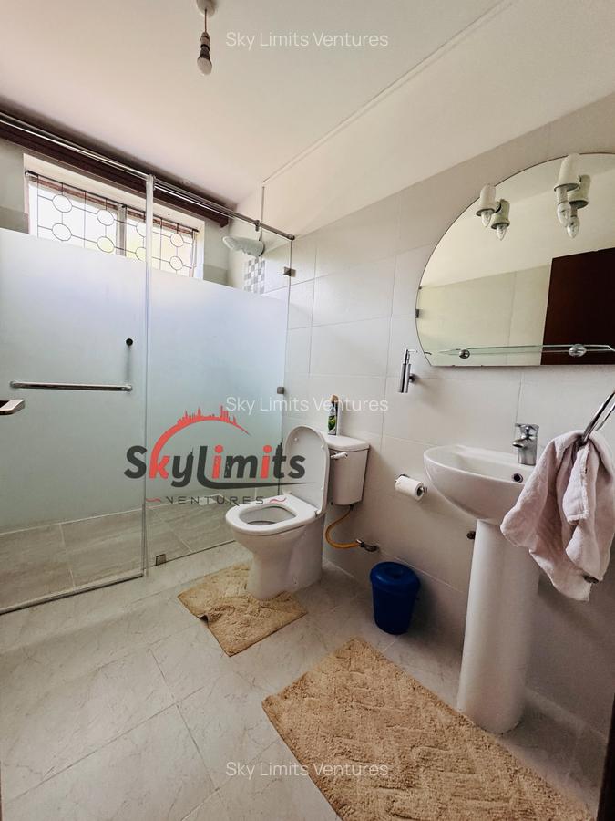 4 Bed Townhouse with En Suite in Loresho - 11