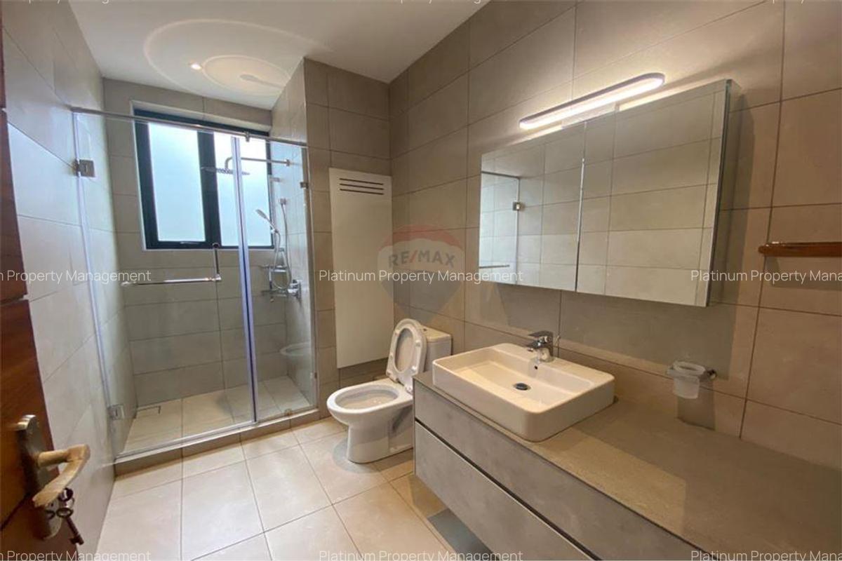 Furnished 2 Bed Apartment with En Suite at Isk Back Rd - 11