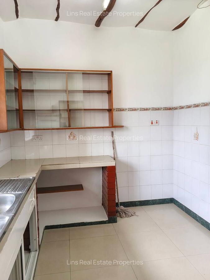 2 Bed Apartment with En Suite in Westlands Area - 8