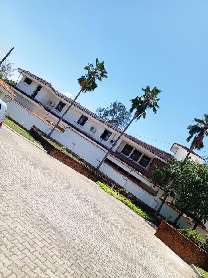 5 Bed House with En Suite at Nyali - 4