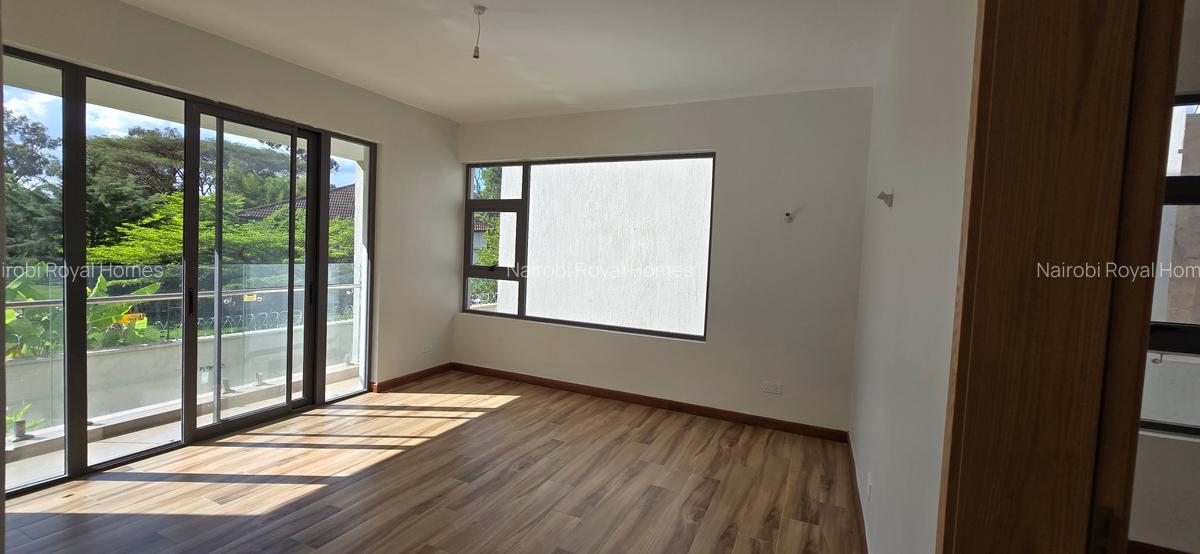 5 Bed Townhouse with En Suite at Lavington Green - 6