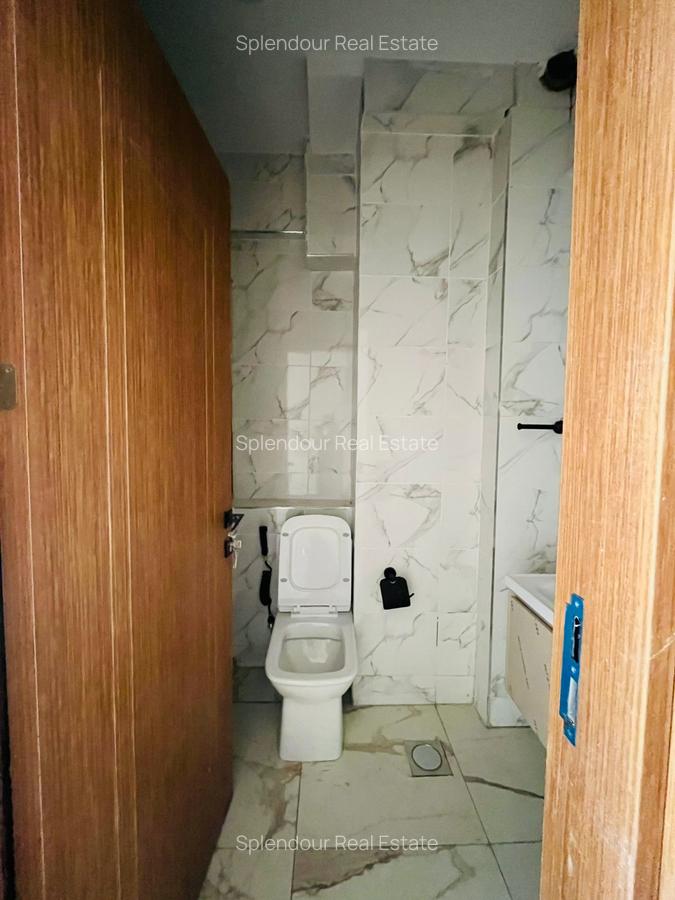 5 Bed Apartment with En Suite at 3Rd Parklands - 9
