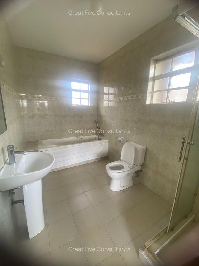 4 Bed Villa with En Suite in Muthaiga - 10
