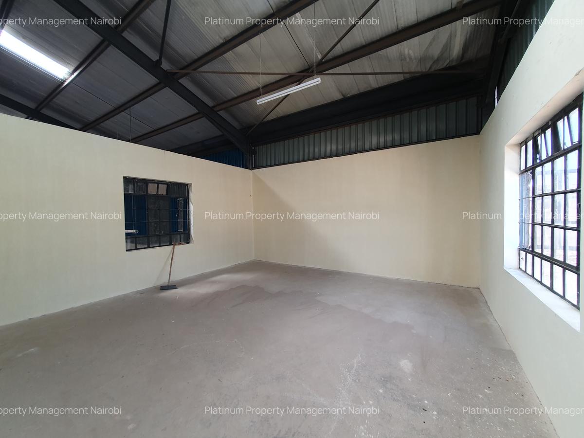 15,945 ft² Warehouse with Backup Generator at Airport North Road - 16