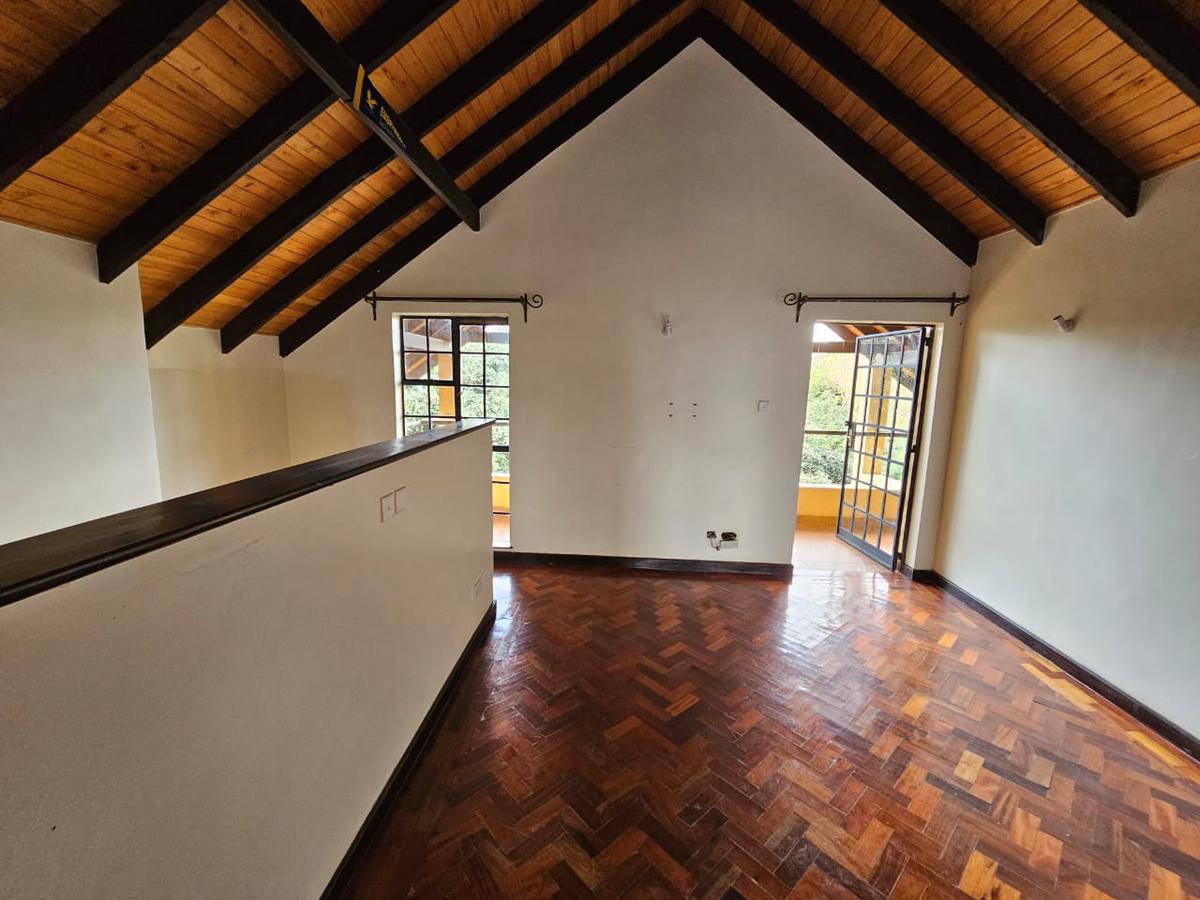 4 Bed House with En Suite in Karen - 5
