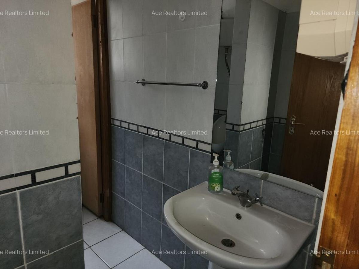 1,800 ft² Office with Backup Generator at State House Rd - 12