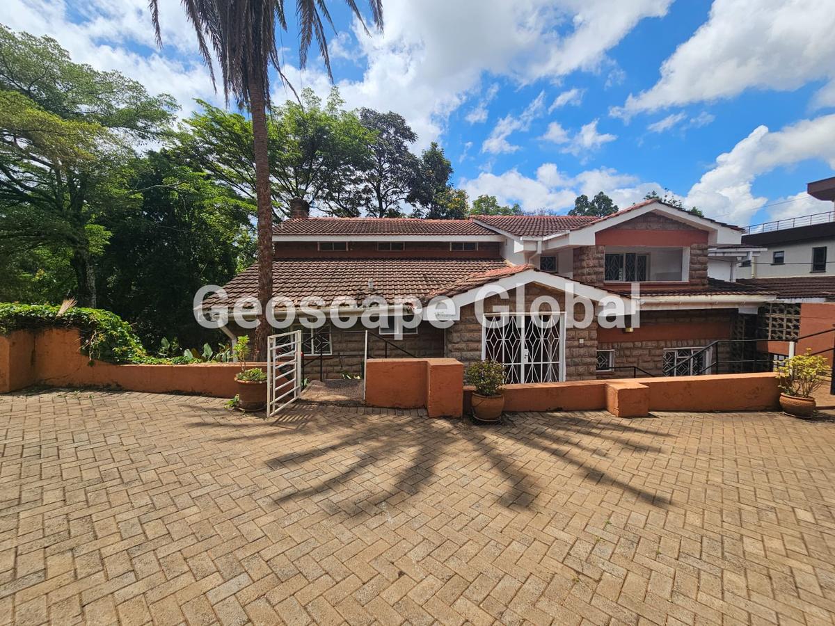 4 Bed House with En Suite in Nyari - 18