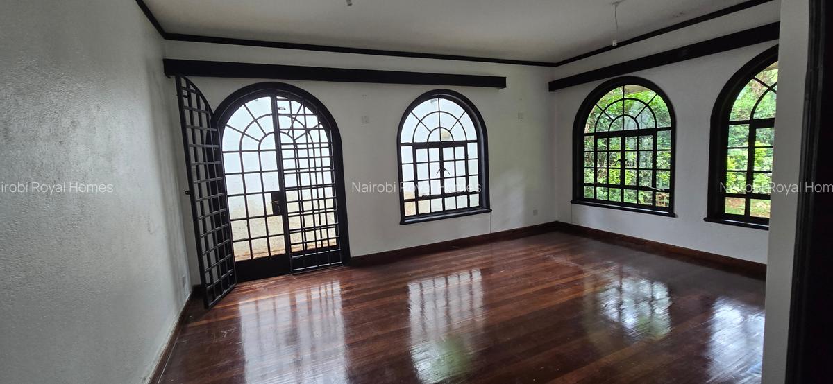 4 Bed Townhouse with En Suite at Lavington Green - 16