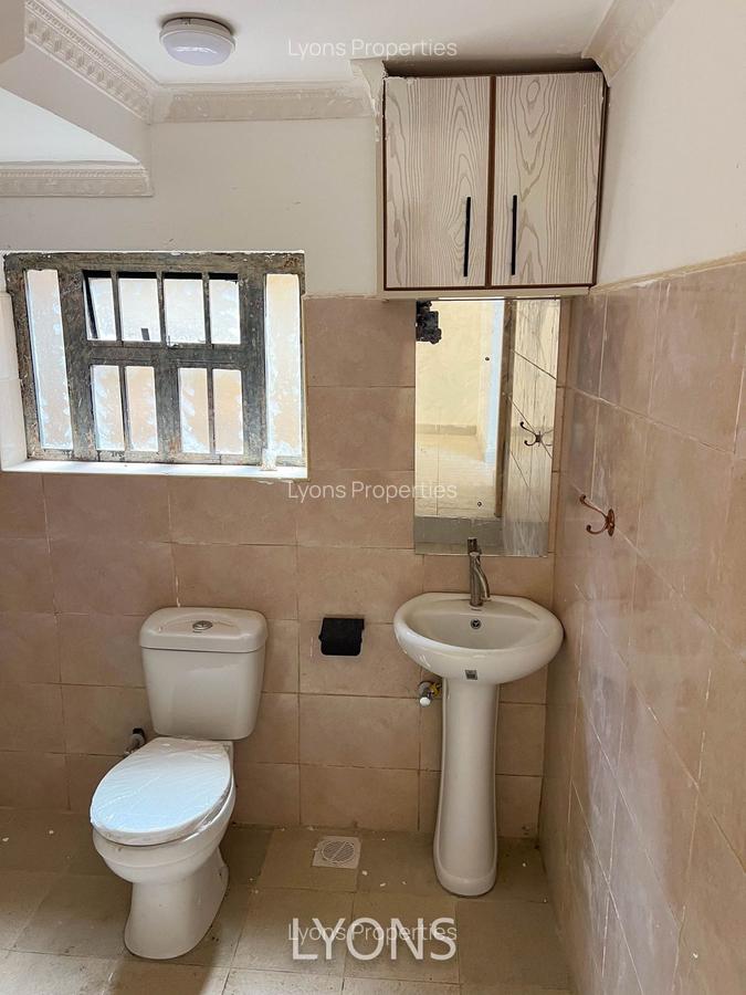 4 Bed Townhouse with En Suite at Rimpa - 5