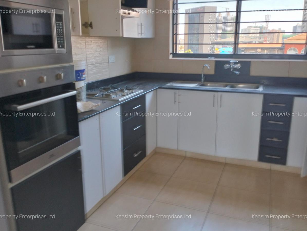 3 Bed Apartment with En Suite in Westlands Area - 2