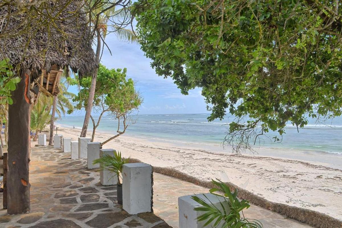 Furnished Commercial Property with Service Charge Included at Diani Beach Road - 13