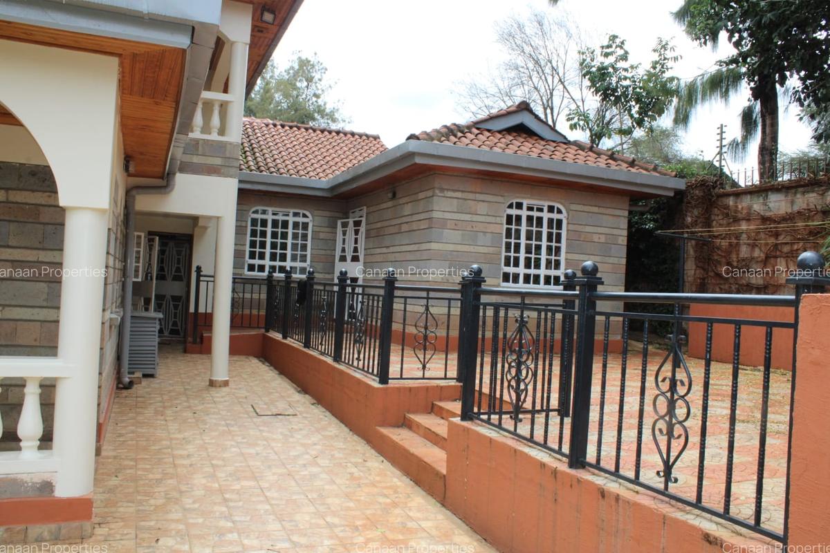 4 Bed Townhouse with Garden in Nyari - 9