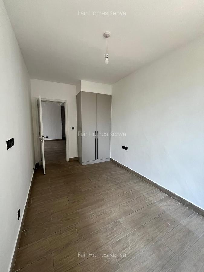 3 Bed Apartment with En Suite at Riverside Drive - 9