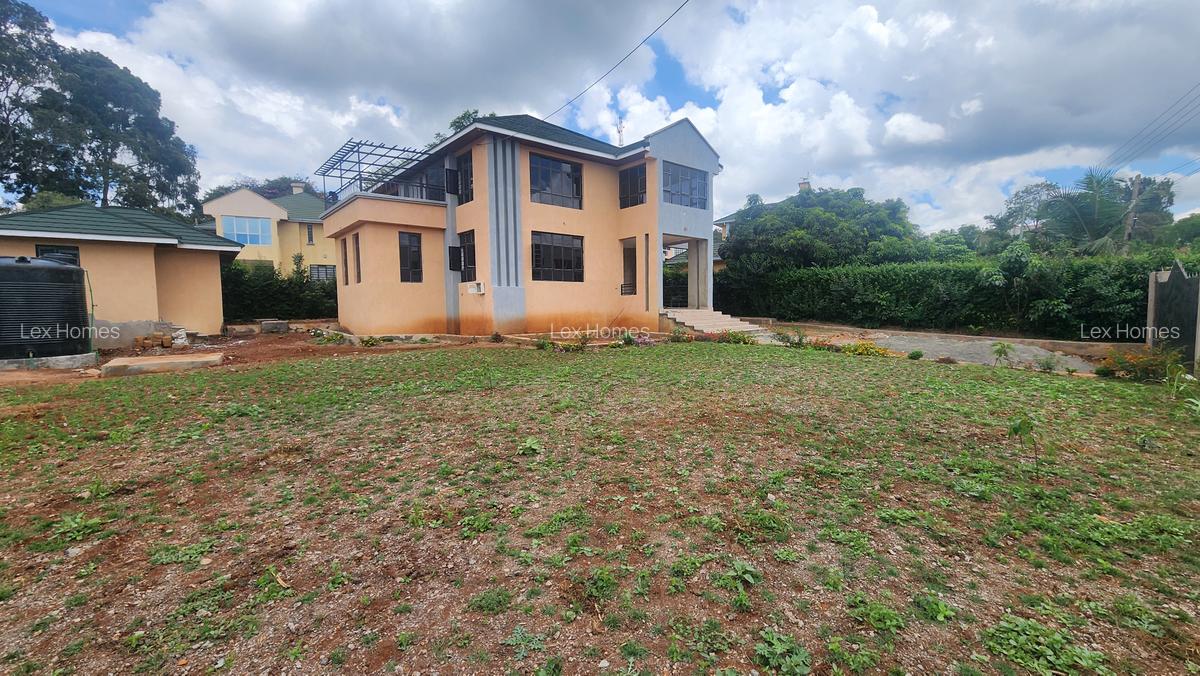 4 Bed House with En Suite at Parkplace - 2