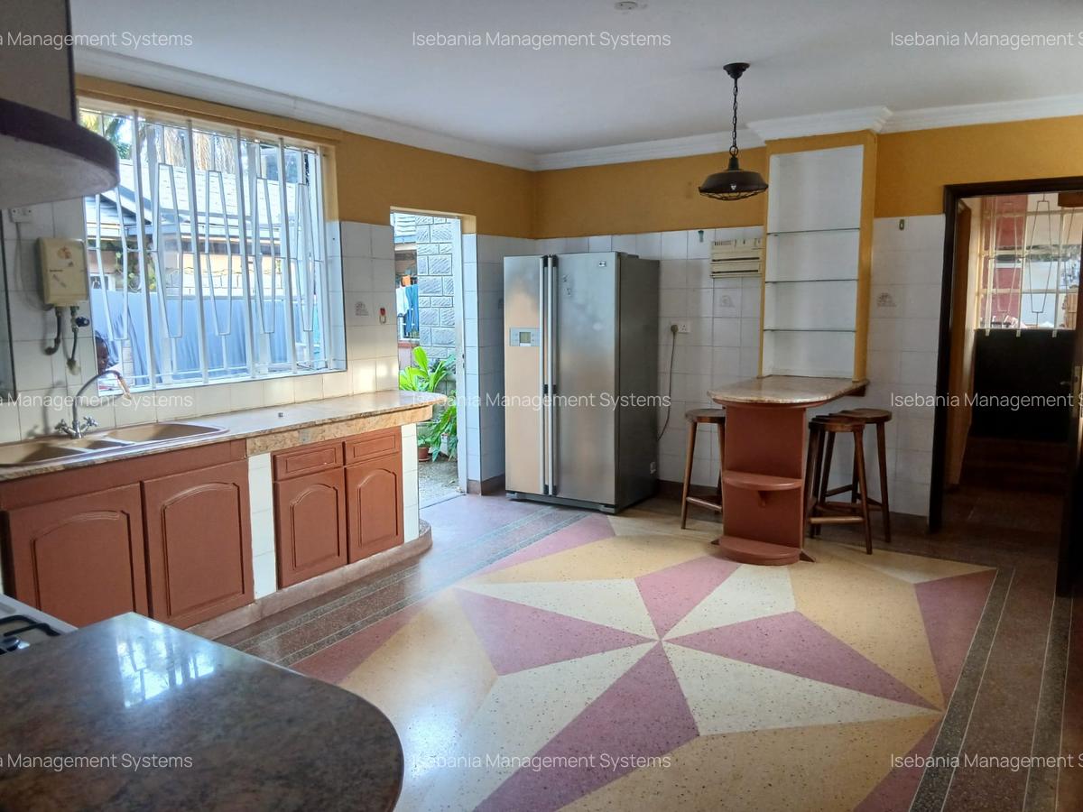 3 Bed Townhouse with En Suite at Evergreen - 8