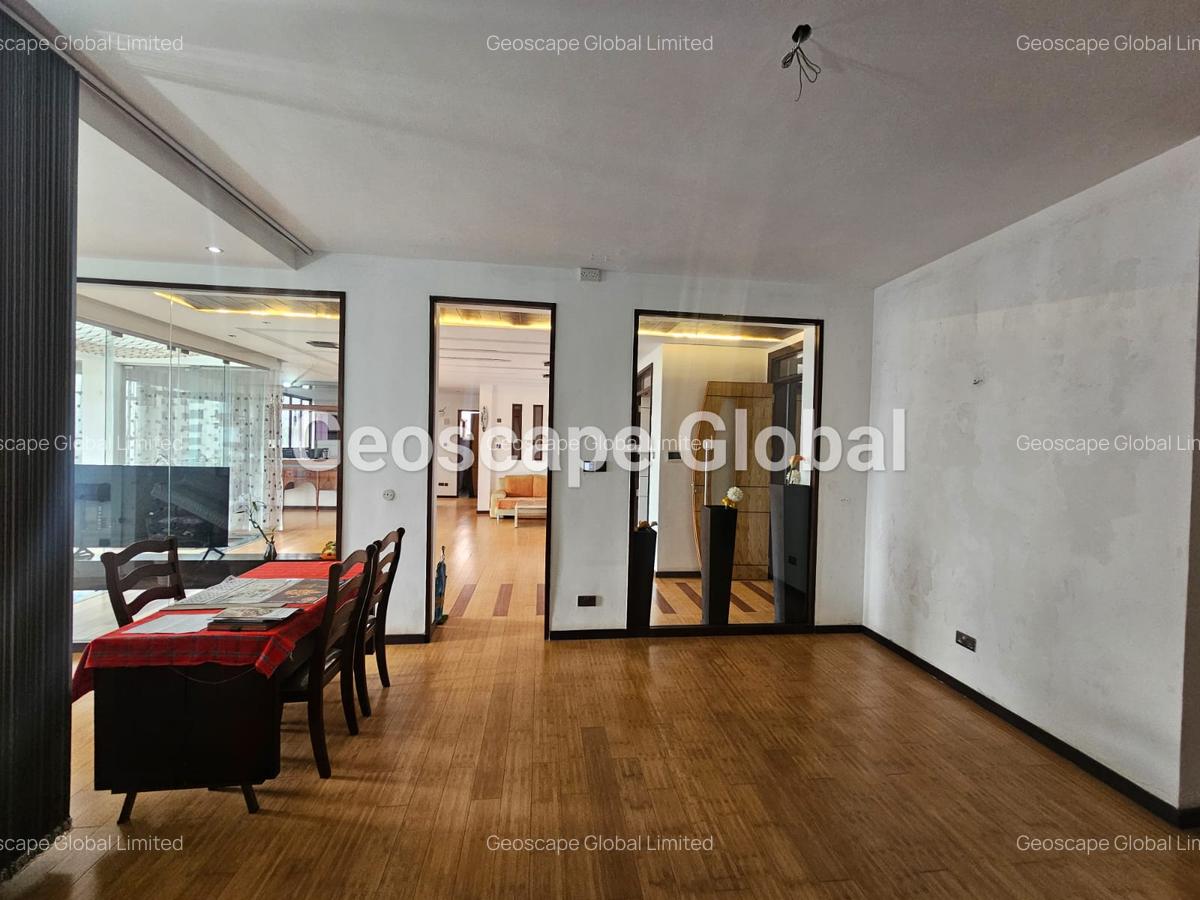 4 Bed Apartment with En Suite in Westlands Area - 1