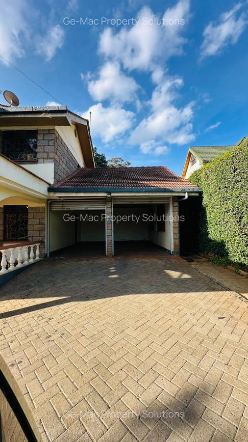 5 Bed House with En Suite in Runda - 3