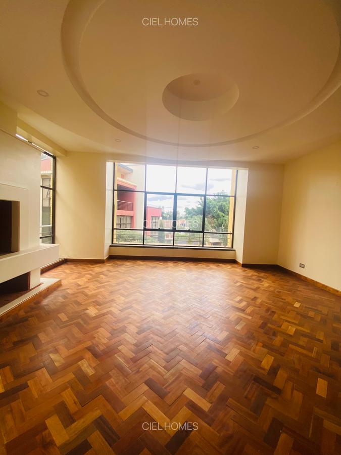 5 Bed Townhouse with En Suite in Lavington - 13