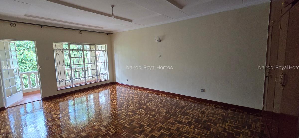 4 Bed Townhouse with En Suite at Lavington Road 44 - 15