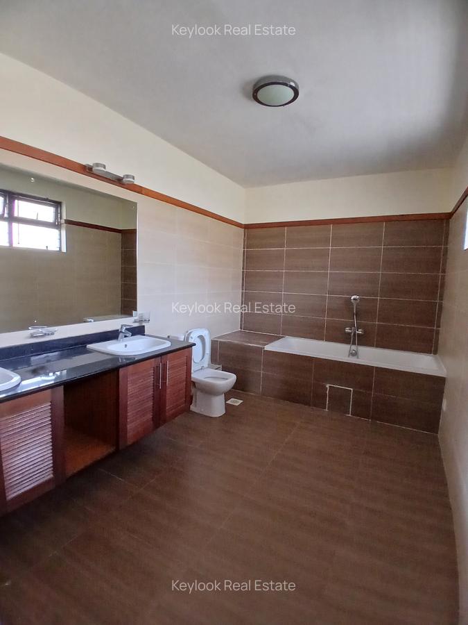 5 Bed Townhouse with En Suite at Lavington Green - 6