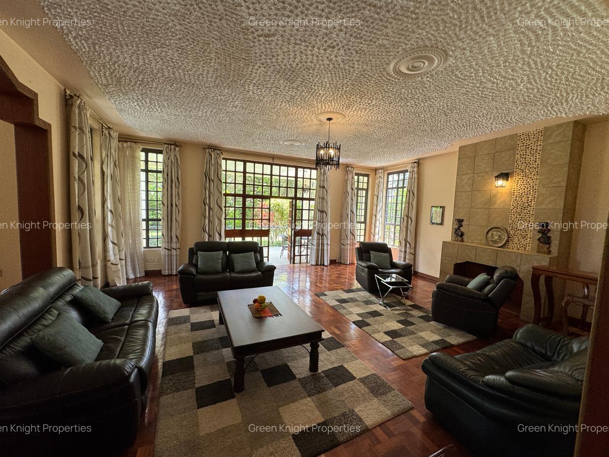 6 Bed House with En Suite in Runda - 4