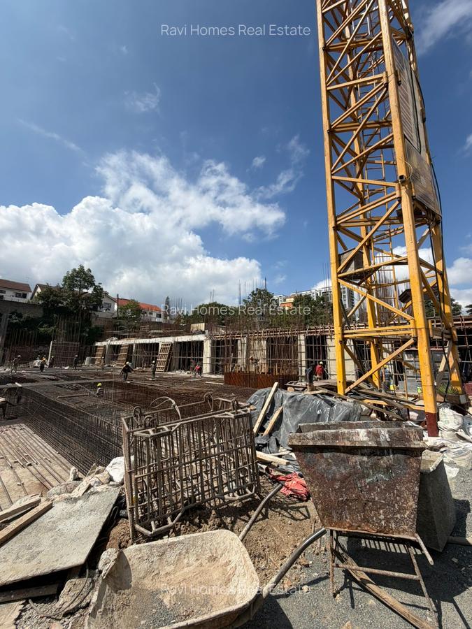 3 Bed Apartment with En Suite in Kilimani - 16