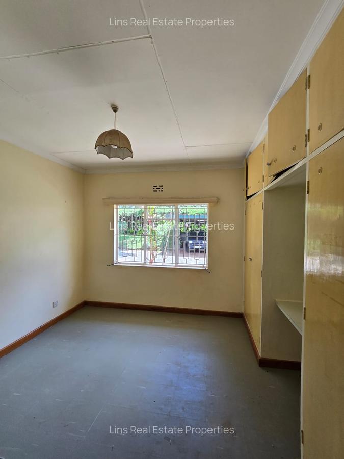 4 Bed House with En Suite in Runda - 7