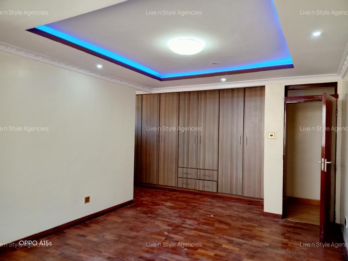 10 Bed House with En Suite in Runda - 10