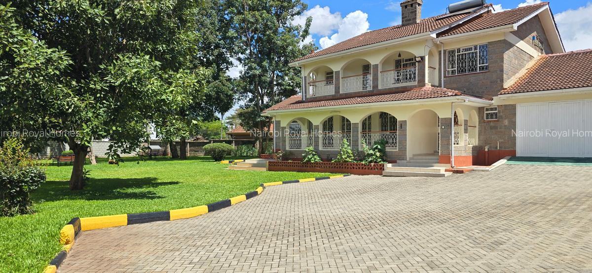 6 Bed House with En Suite at Loresho Road - 3