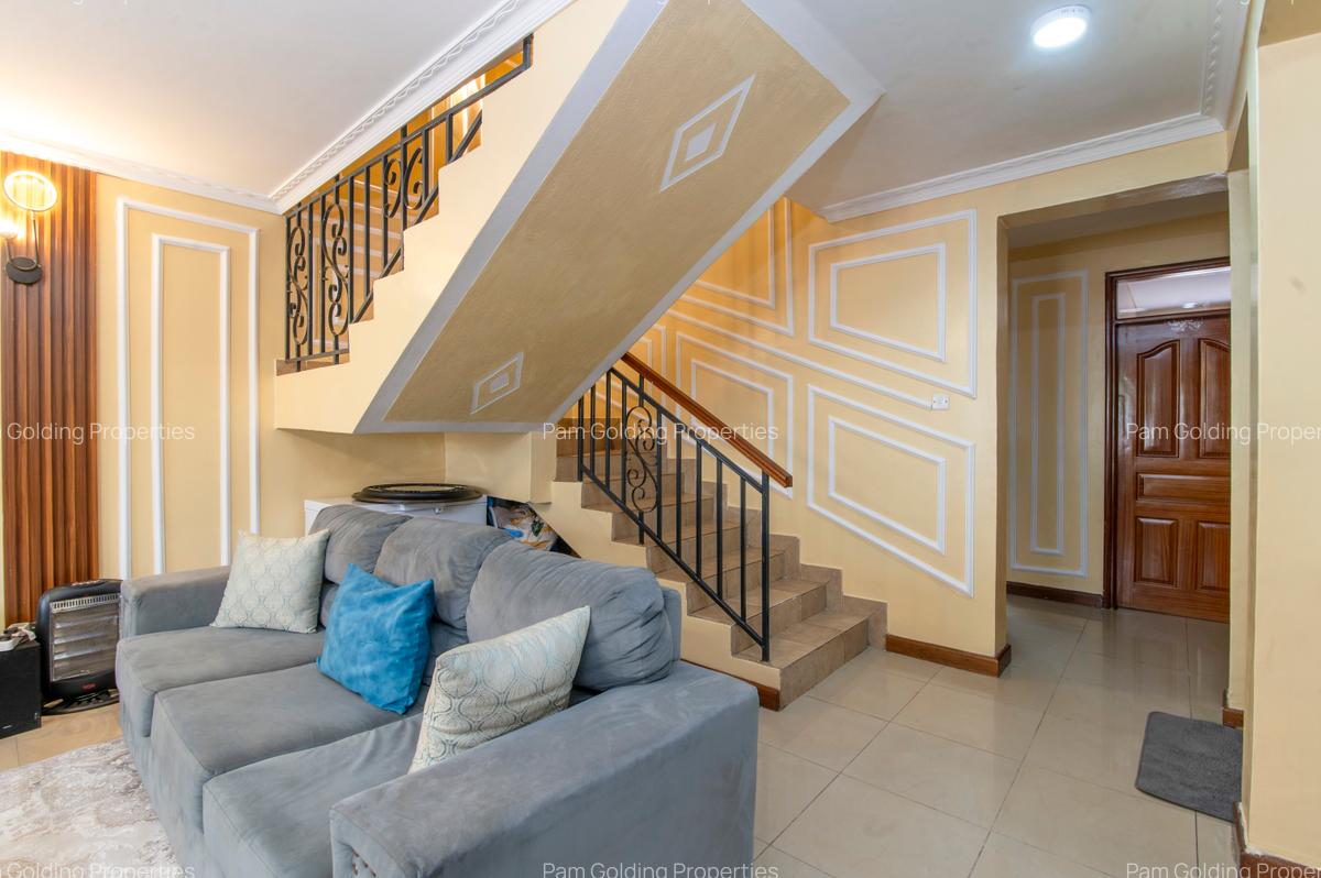 4 Bed Townhouse with Staff Quarters at Road C - 6