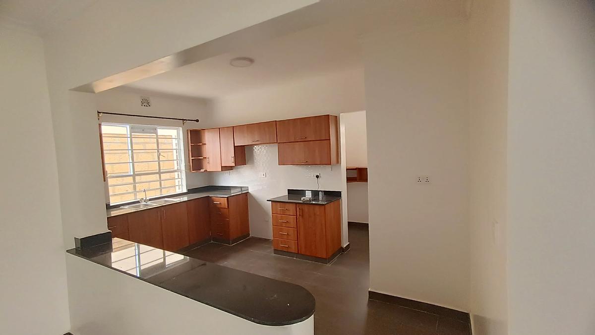 3 Bed House with En Suite at Acacia Area - 6