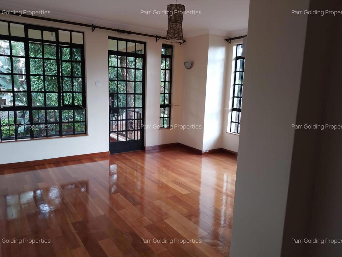 4 Bed House with En Suite in Karen - 3