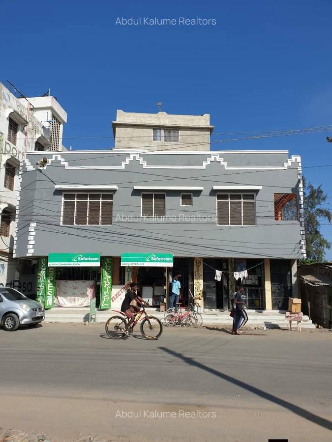 10 Bed House with Borehole at Bamburi - 5