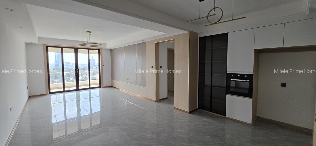 Serviced 3 Bed Apartment with En Suite at Riverside - 2