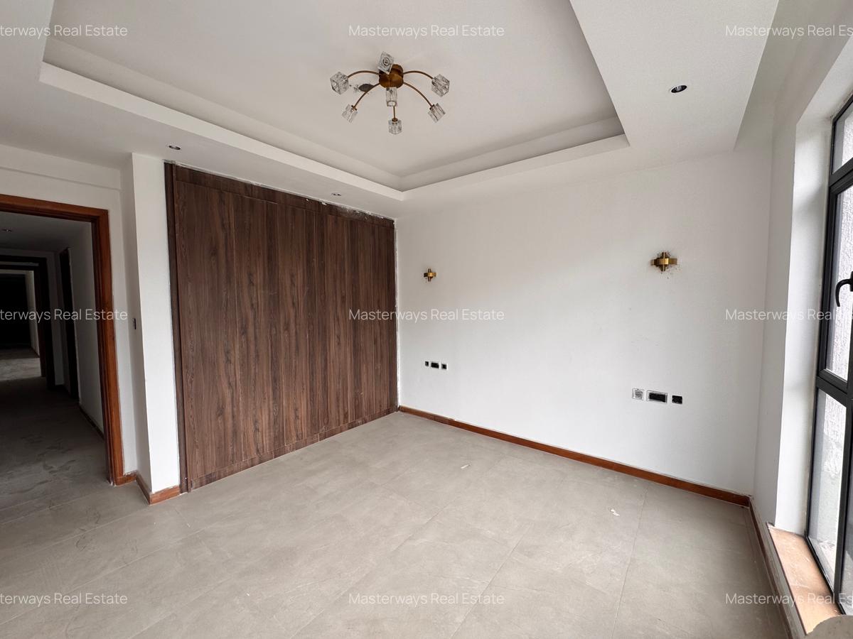 Serviced 3 Bed Apartment with En Suite in Riverside - 8