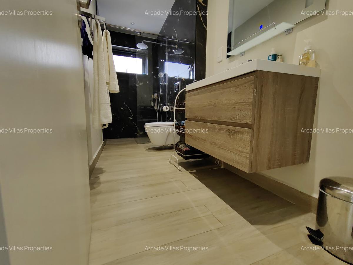 2 Bed Apartment at Riverside - 19