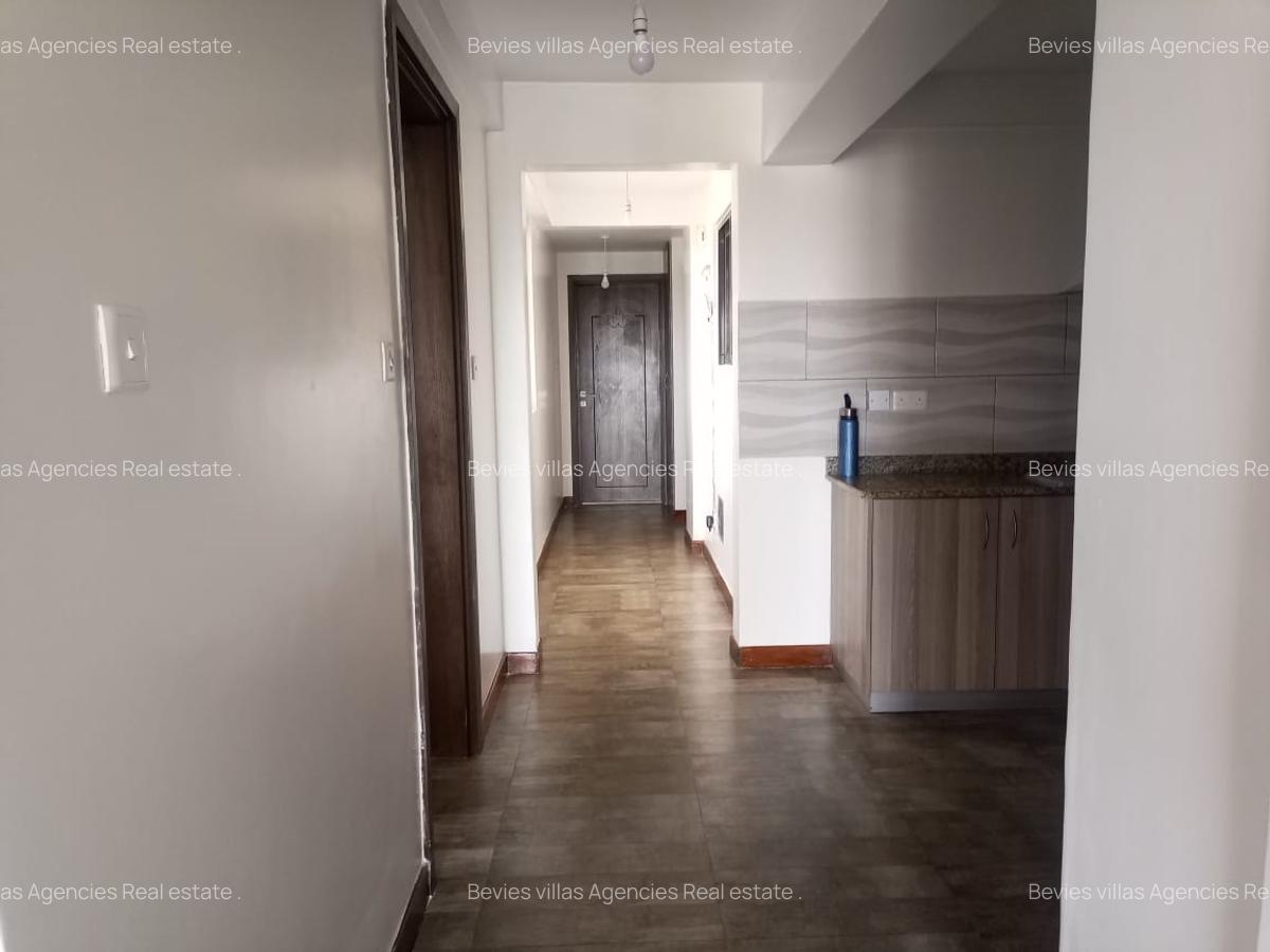 2 Bed Apartment with En Suite at Parklands - 4