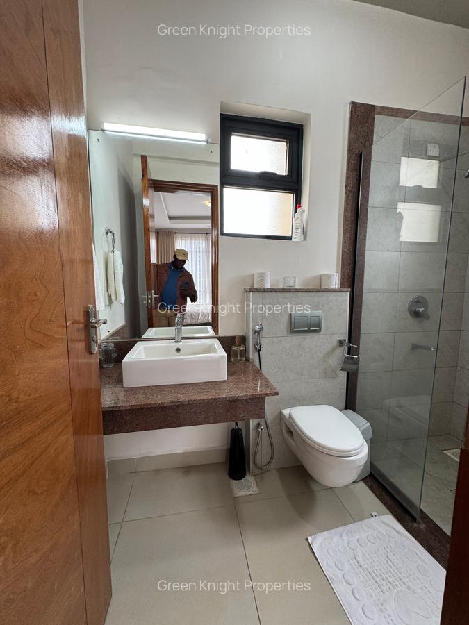 Serviced 2 Bed Apartment with En Suite in Westlands Area - 14