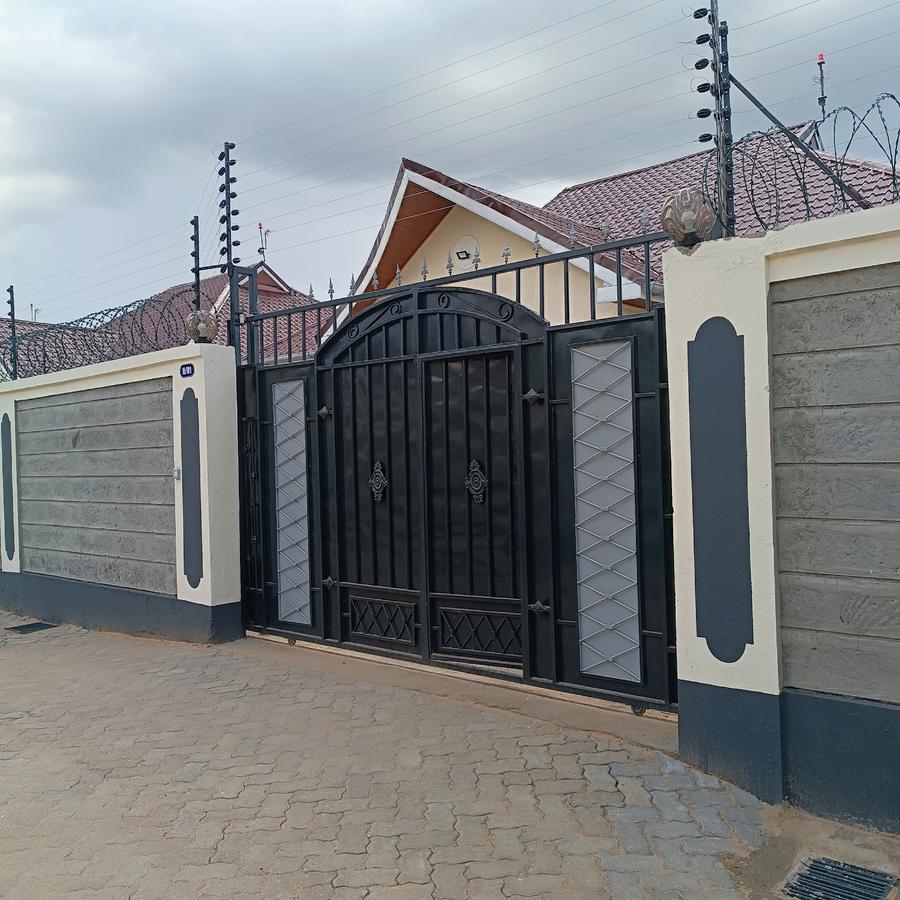 3 Bed House with En Suite at Mugutha Area - 13