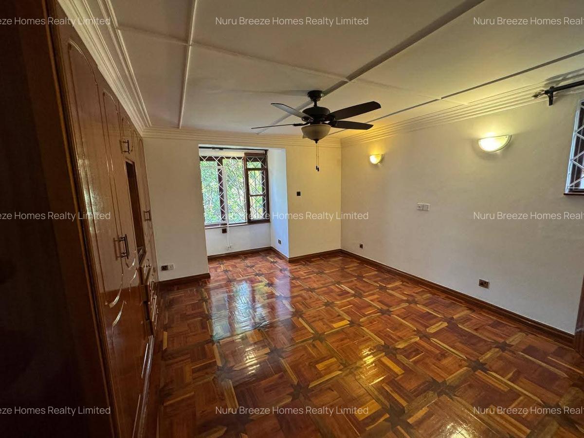 4 Bed House with En Suite in Runda - 15