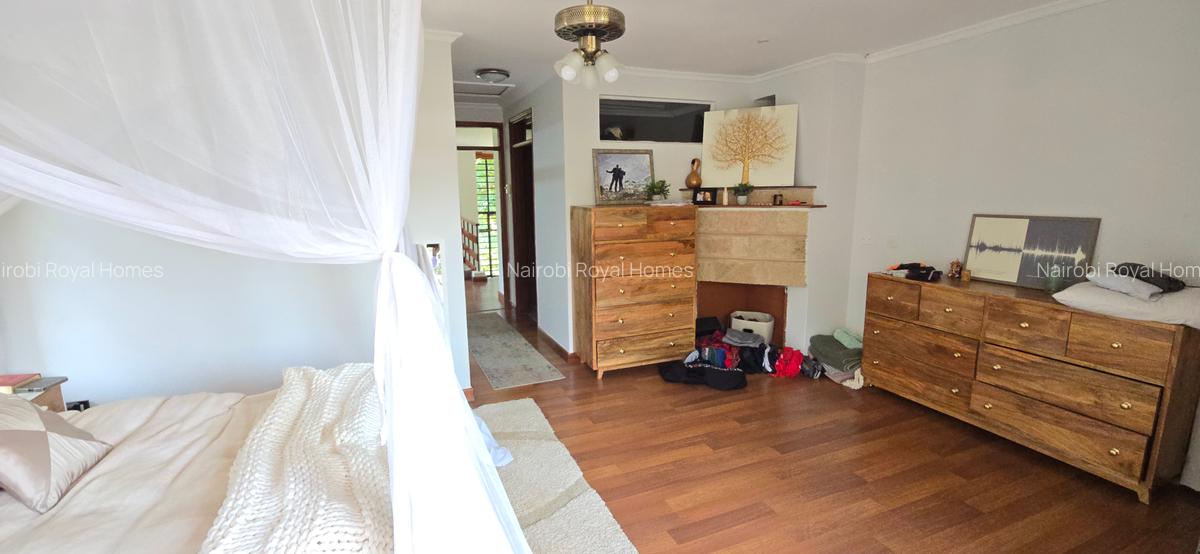 4 Bed House with En Suite at Rosslyn Heghts - 10