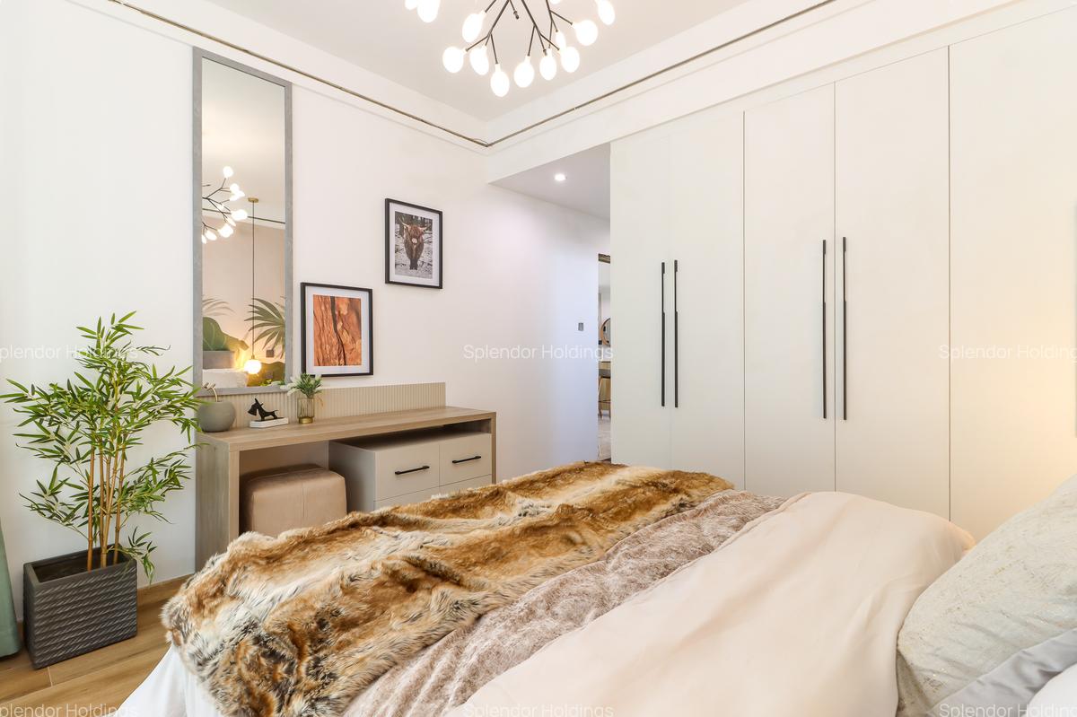 2 Bed Apartment with En Suite in Lavington - 12