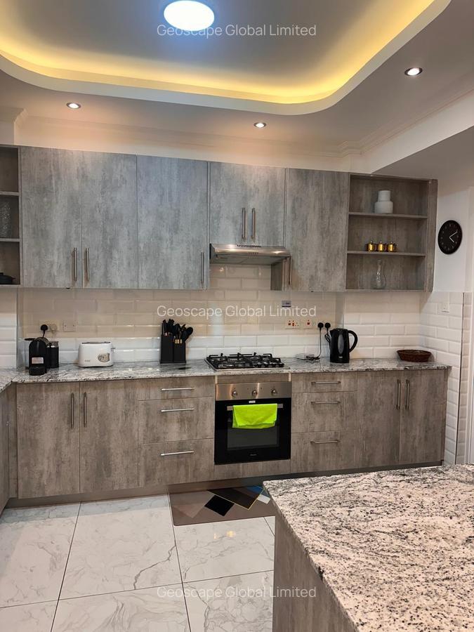 Furnished 2 Bed Apartment with En Suite in Spring Valley - 3